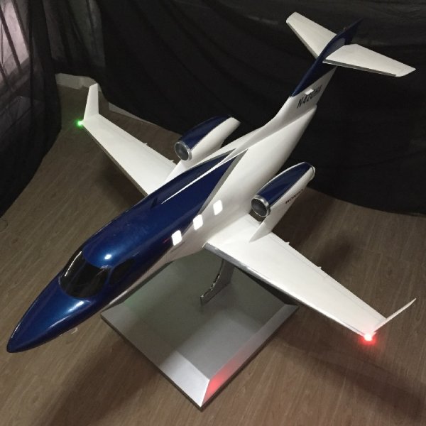 HA-420 HondaJet Right